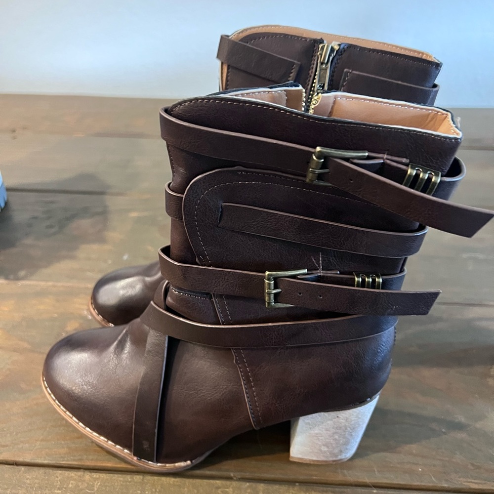 TikTok brown booties